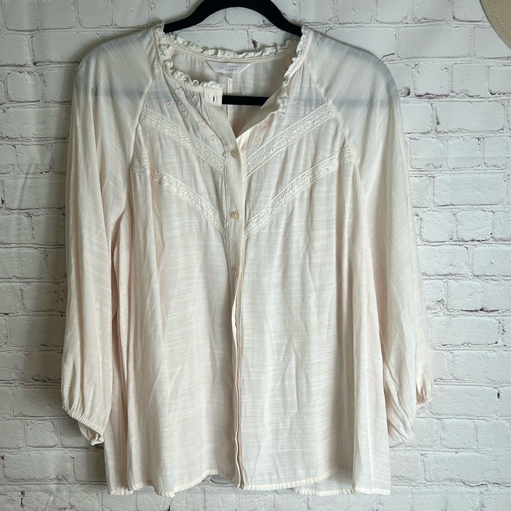 Lauren Conrad hearts lace collar button down light pink blouse